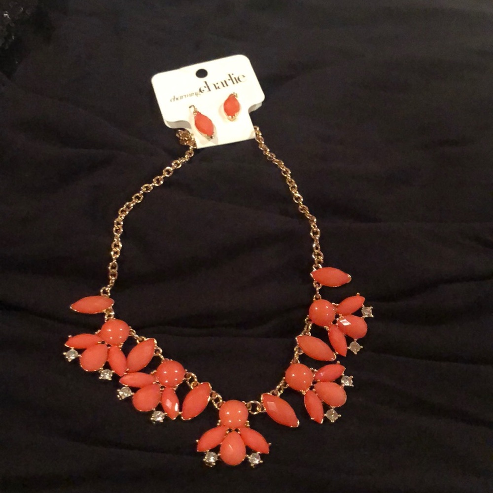 Necklace and earrings set